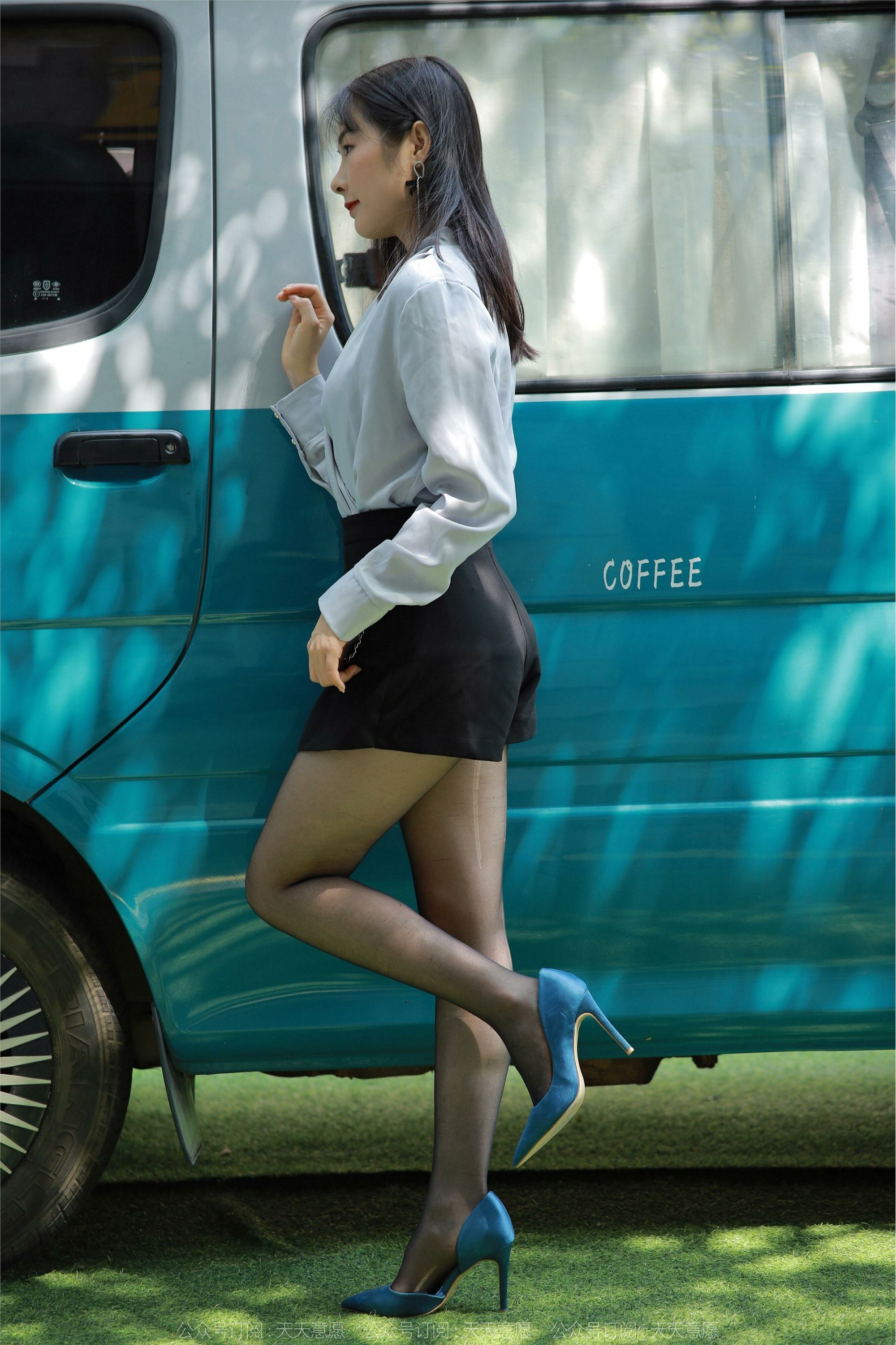 IESS异思趣向  2022.05.19 丝享家 1093：小金《阳光下的嘿丝》